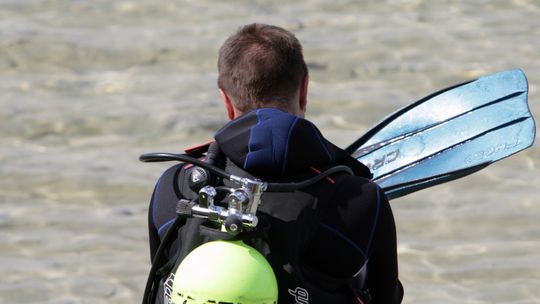 Kępa Gostecka: Z Wisły wyłowiono ciało wędkarza