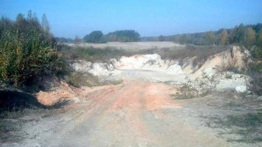 Kępa Wały: Kula z pistoletu trafiła rolnika w kręgosłup. Jest sparaliżowany