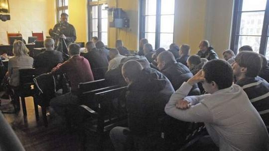 Kibole Legii i Lecha zrobili sobie kabaret z rozprawy