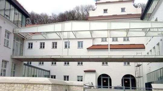 Kiedy otwarcie szkoły w Kazimierzu Dolnym? Rodzice planują protest