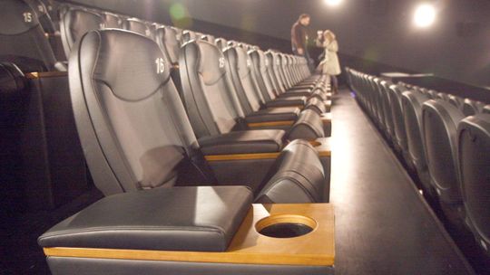 Kiedy otworzą kina? Po otwarciu galerii handlowych nadal pozostaną zamknięte