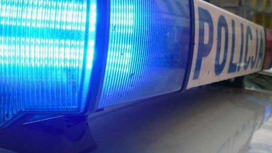 Kielce: 18-latka urodziła i wyrzuciła dziecko w reklamówce na pole