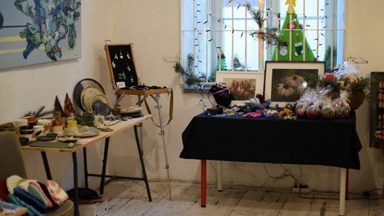 Kiermasz świąteczny w "Ładno Pracowni"