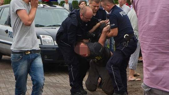 Kierowca, który wjechał w przystanek może odpowiedzieć za usiłowanie zabójstwa