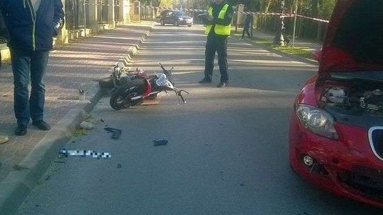 Kierowca seata wymusił pierwszeństwo i zderzył się z motocyklistą
