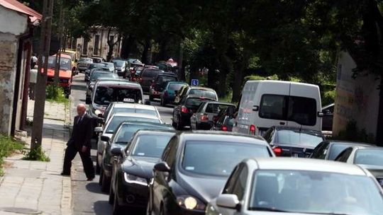 Kierowca śpi, a wirtualny policjant kontroluje