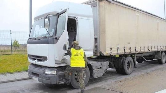 Kierowca tira "wydmuchał" na granicy 2 promile