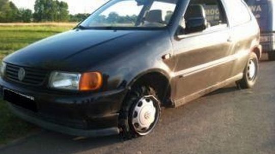 Kierowca uciekał przed policją na feldze. Pijany?