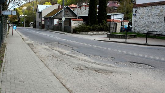 Kierowcy długo na to czekali. Główna arteria Kazimierza będzie jak nowa