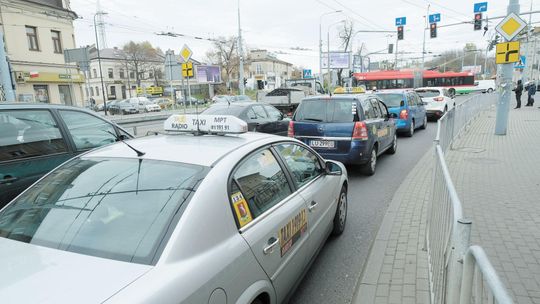 Kierowcy stracili zieloną strzałkę na skrzyżowaniu. Teraz tracą cierpliwość [zdjęcia]
