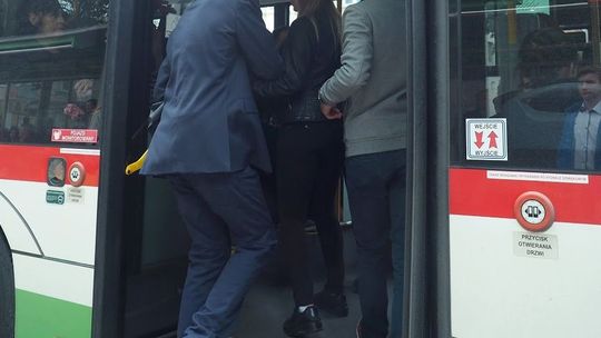 Kieszonkowiec grasował w lubelskich autobusach. Takiego złodzieja mało kto się spodziewał