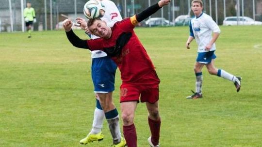 Kilku kandydatów do awansu, Łada Biłgoraj liderem 