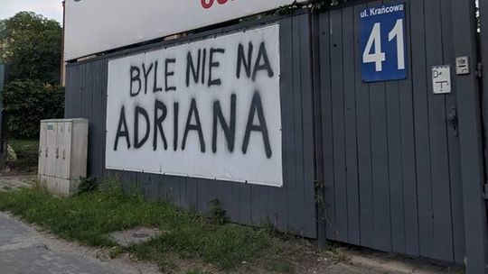 Kim jest Adrian, ja nie wiem. Prywatna kampania profrekwencyjna w Lublinie