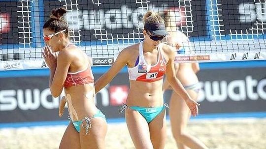 Kinga Kołosińska i Monika Brzostek grają w Long Beach