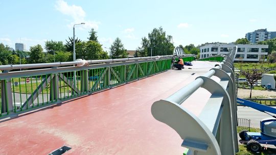 Kładka nad ul. Filaretów prawie gotowa