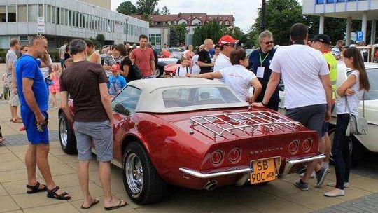 Klasyki zachwyciły. Mistrzostwa samochodów zabytkowych. Zdjęcia