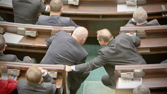 Klawe życie posła. Nawet 27 tys. zł miesięcznie