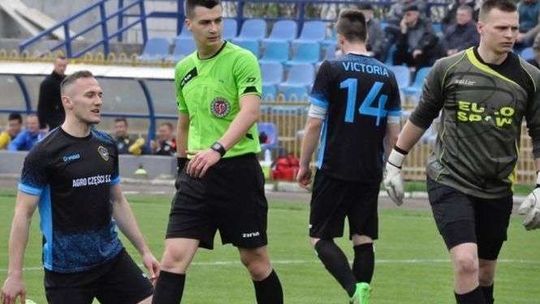 Kłos – Victoria 1:2. Gol w doliczonym czasie gry na wagę utrzymania?