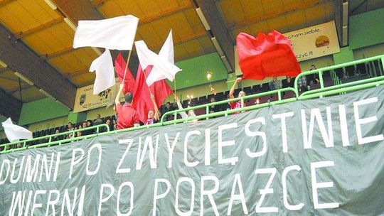 Klub siatkarski kontra kibice. Sprawa może trafić do sądu