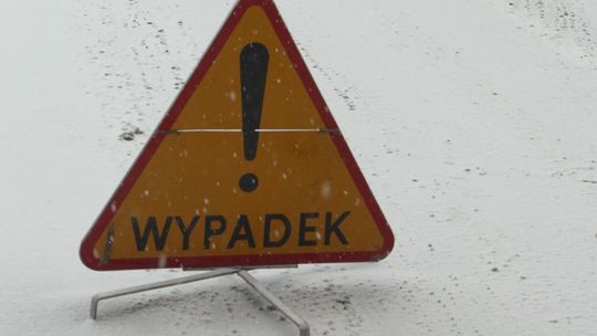 Kobieta zginęła potrącona przez ciężarówkę. Kierowca uciekł