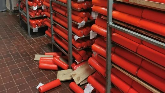 Kobieta zginęła przygnieciona serami