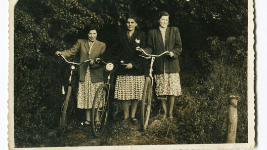 "Kobiety" - cykl spotkań na Facebooku