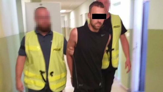 Kobiety drżały o swoje życie. Chodził po ulicach Zamościa, a 9 lat temu zabił swoją matkę