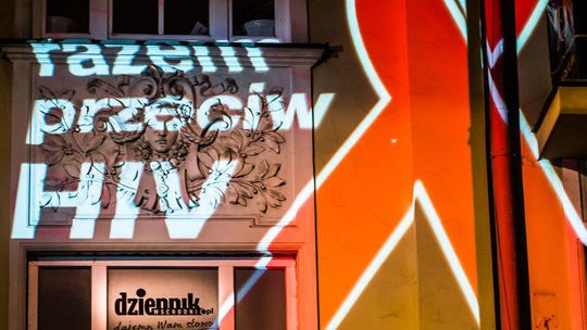 "Kobiety nie chorują na AIDS. One na AIDS umierają". Światowy Dzień AIDS w cieniu COVID-19