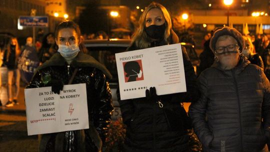 Kobiety wyszły na ulice. Takiego tłumu w Puławach nie było już dawno