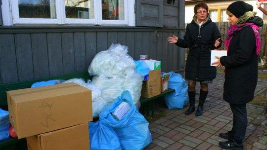 Koce, śpiwory, bandaże. Jak możemy pomóc Ukrainie?