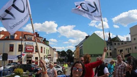 KOD na pikniku w Białej Podlaskiej. "Staramy się być apartyjni"