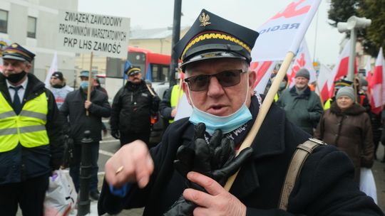 Kolejarze protestowali przed konsulatem Ukrainy w Lublinie