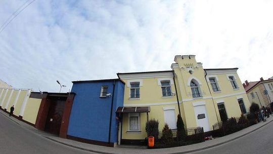 Kolejka do więzienia. 380 osób czeka tu na przyjęcie