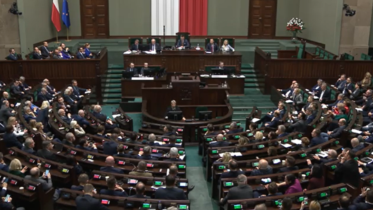 Kolejna decyzja nowego Sejmu. Wraca finansowanie in vitro