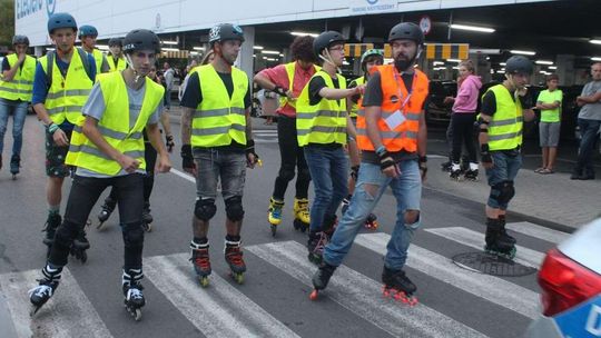 Kolejna edycja Nightskating. 30 kilometrów na rolkach [zdjęcia]