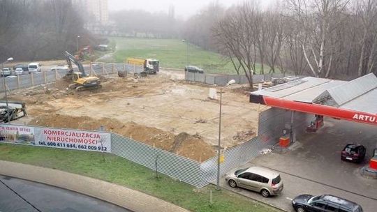 Kolejna kontrowersyjna umowa. Ratusz wynajął biura w budynku, który został rozebrany