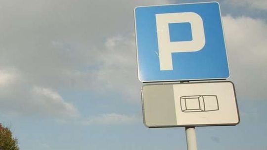 Kolejne miasto w regionie myśli o płatnej strefie parkowania
