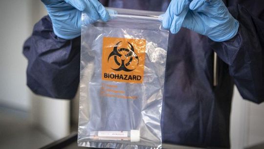 Kolejni księża z Lublina zakażeni koronawirusem. "Przebywają obecnie na izolacji"