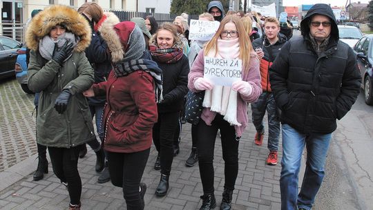Kolejny dzień protestu uczniów. Marsz Milczenia przeszedł ulicami miasta