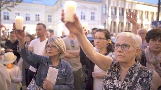 Kolejny protest przed sądami w Lublinie i regionie. "Być może niektórzy się opamiętają"