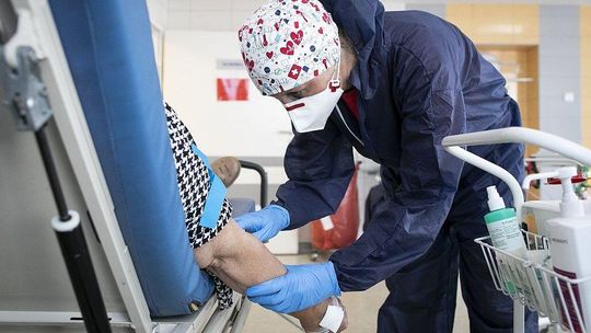 Kolejnych 715 osób zakażonych koronawirusem w Lubelskiem