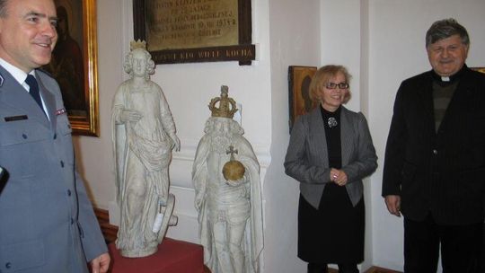 Kolekcjoner kupił zabytki z kradzieży. Rzeźby trafiły do właściciela