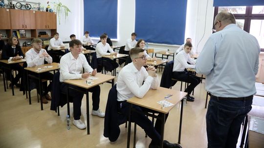 Koleżeńskie korepetycje, czyli powtórki przed maturą i rozmowy o studiach