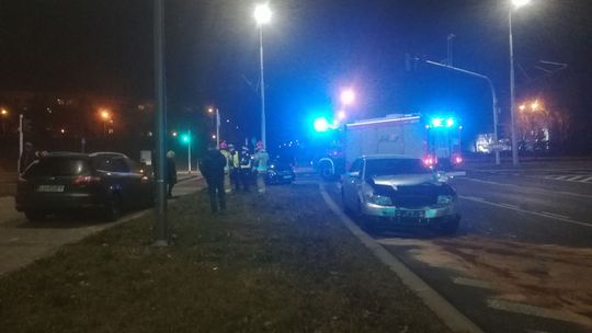 Kolizja na rondzie im. Wincentego Pola w Lublinie. Jedna osoba została poszkodowana