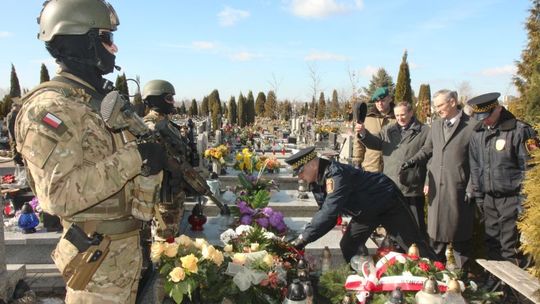 Komandosi pamiętali o koledze, który zginął na służbie (zdjęcia)