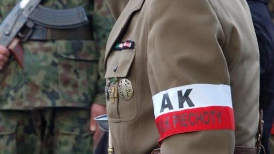 Kombatanci z Armii Krajowej wściekli, żądają przeprosin i sprostowania