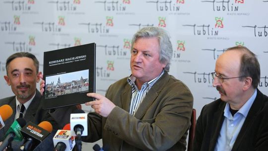 "Komisarz Maciejewski". Nowy serial z Gajosem i Fronczewskim