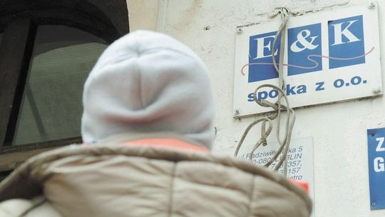 Komornik, zarzuty i areszt. Prezes miał dostarczyć ministerstwu respiratory, a zniknął