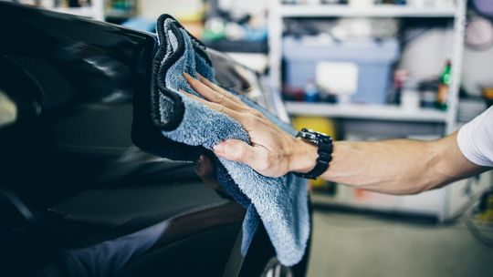Kompleksowa pielęgnacja samochodu? Od dywaników po karoserię!
