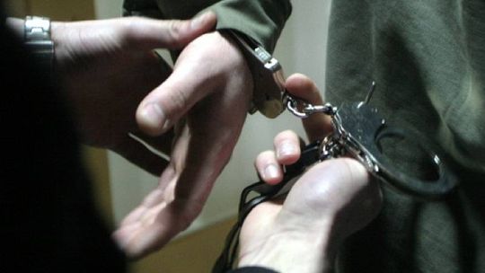 Kompletnie pijani goście okradli gospodarza